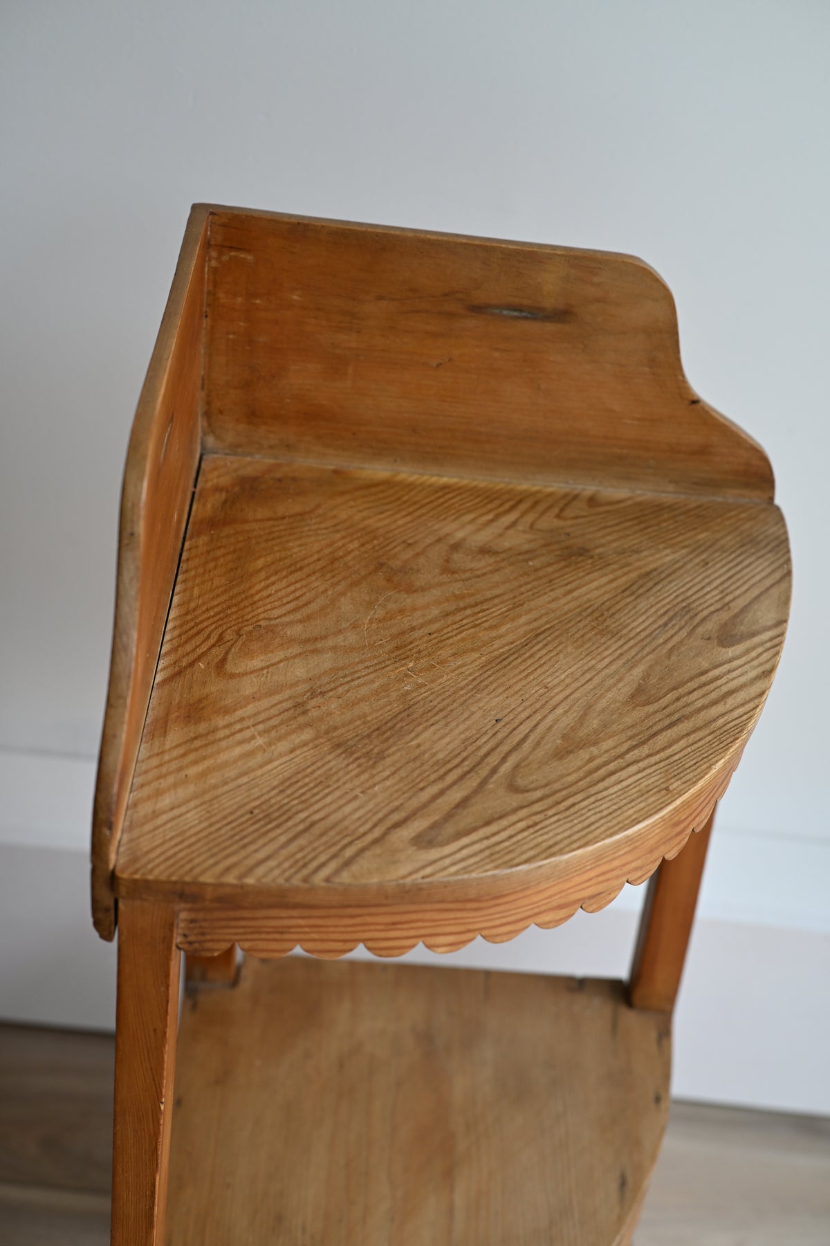 English Pine Scallop Corner Table
