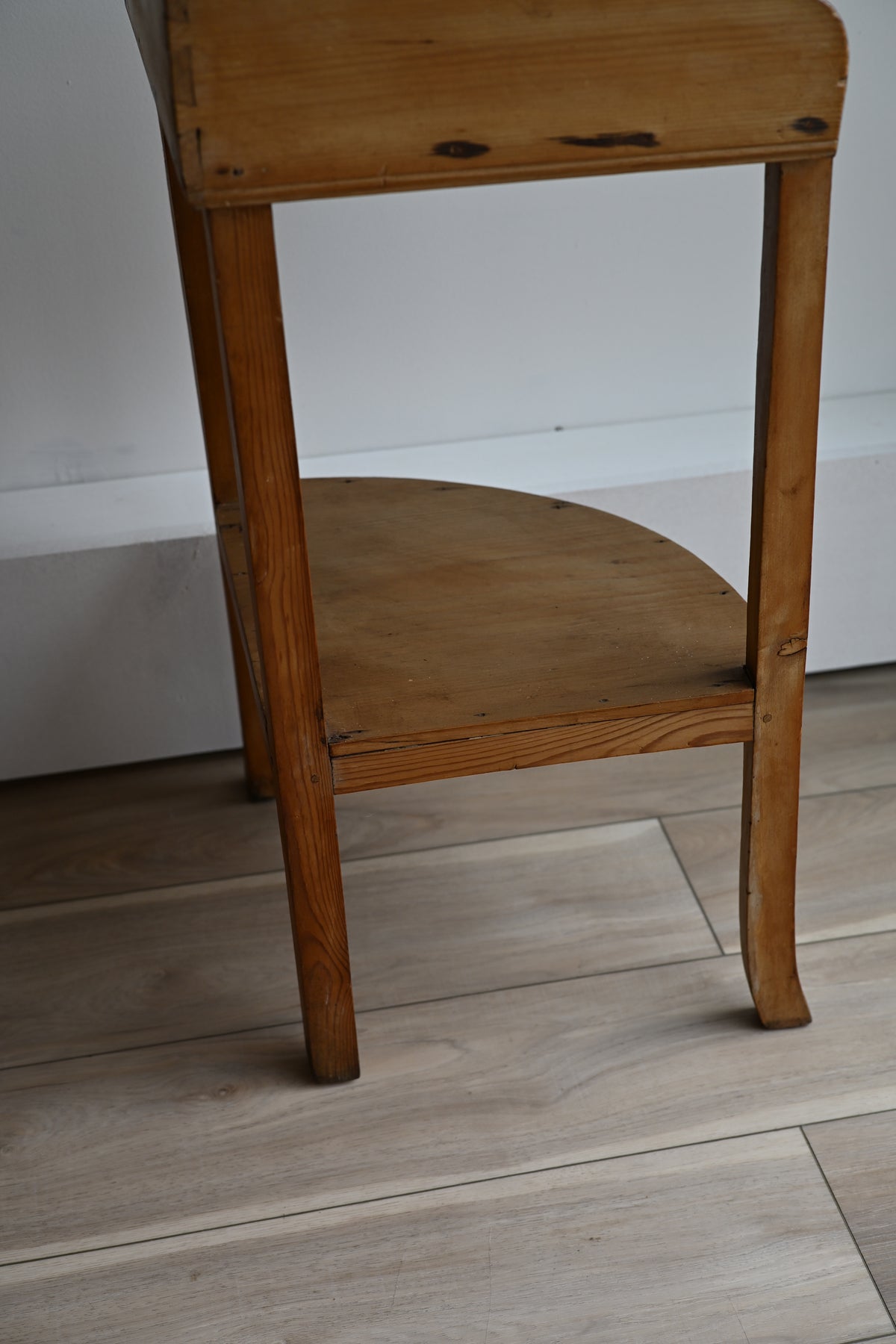 English Pine Scallop Corner Table